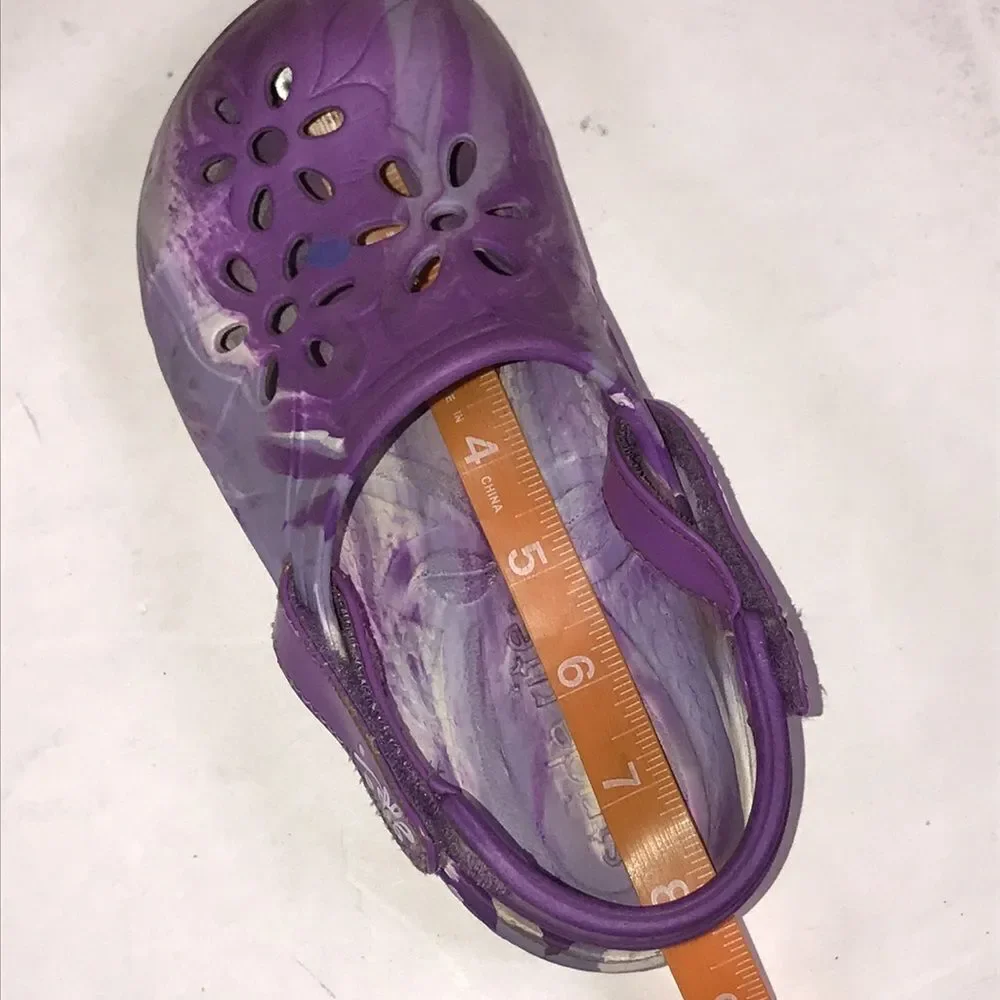Stride rite water  girls shoes size XL